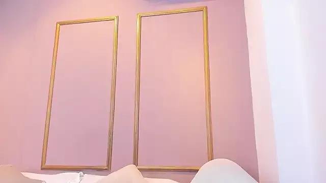 PerlaPreciosa from StripChat is Freechat