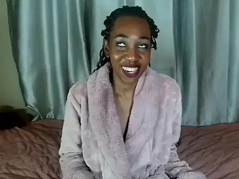 PetiteEbonyBabe from StripChat is Freechat