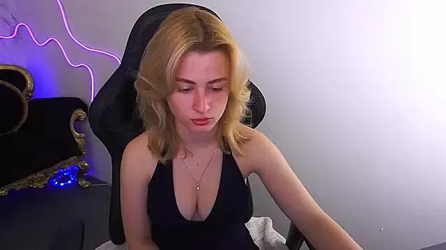 PetiteLexyy from StripChat is Freechat