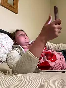 PhatAssBlond from StripChat is Freechat