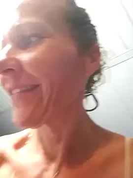 PhynneNicole from StripChat is Freechat