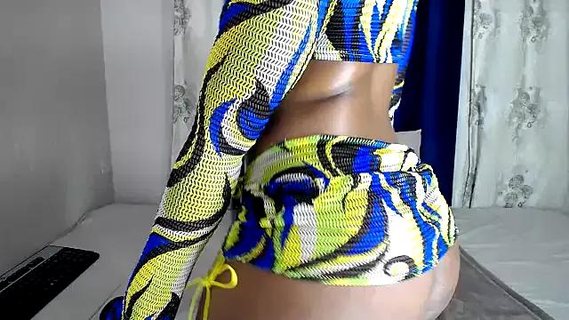 Pinkdollyg from StripChat is Freechat