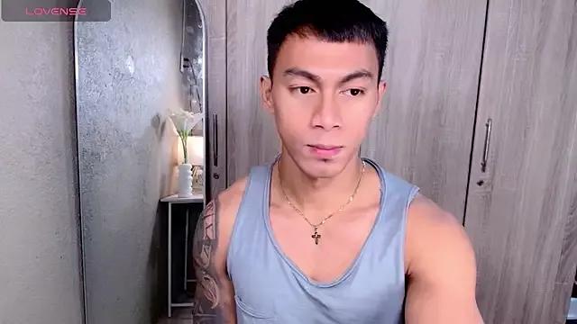 PinooyMilker from StripChat is Freechat