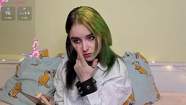 Check-out your craziest wishes with our pick of gaming cams models, featuring big knockers, round tails and tight twats.