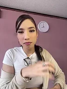 Praga_Pink from StripChat is Freechat