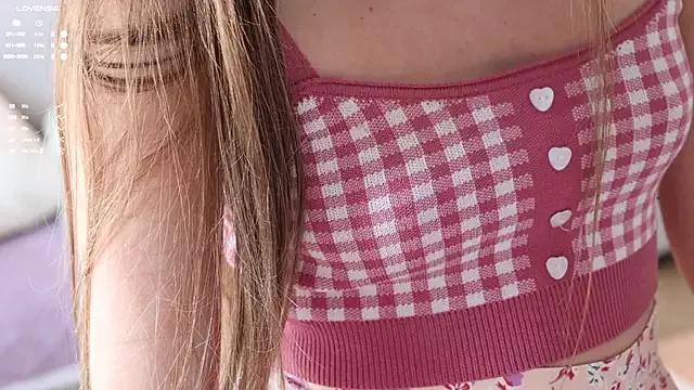 Pretty_Princess_Elina from StripChat is Freechat