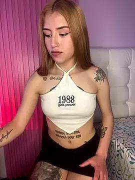 Check-out your craziest wishes with our pick of gaming cams models, featuring big knockers, round tails and tight twats.