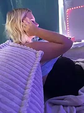 Princessemisse from StripChat is Freechat