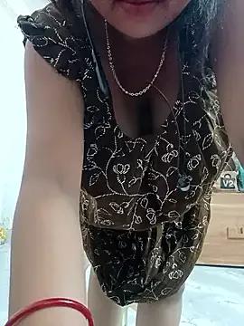 Photos of Priya_2222 from StripChat is Freechat