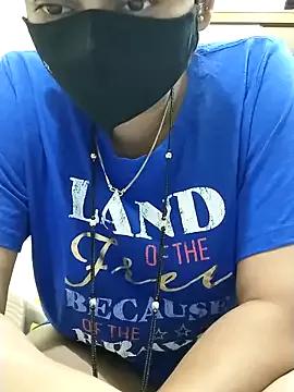 Photos of Priyanka_30 from StripChat is Freechat