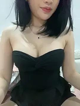 Photos of Pusy_wet from StripChat is Freechat