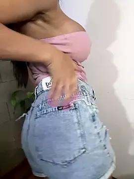 Check-out your craziest wishes with our pick of gaming cams models, featuring big knockers, round tails and tight twats.