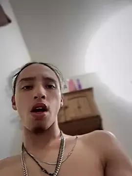 qbaby96 from StripChat