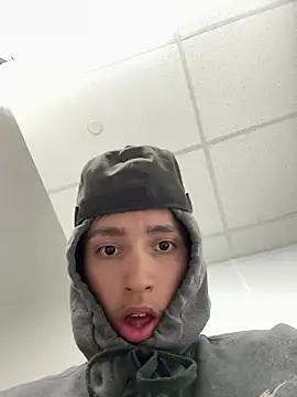 qbaby96 from StripChat