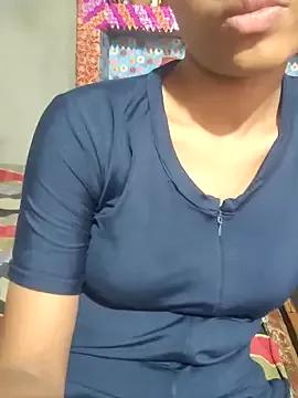 Queen-girs from StripChat is Freechat