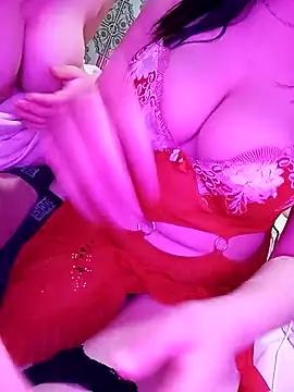 Check-out your craziest wishes with our pick of gaming cams models, featuring big knockers, round tails and tight twats.