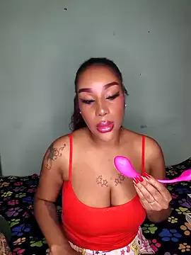 Check-out your craziest wishes with our pick of gaming cams models, featuring big knockers, round tails and tight twats.