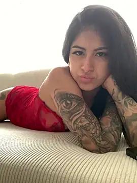 QueenFernanda from StripChat is Freechat