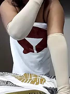 QueenHaryanaa from StripChat is Freechat