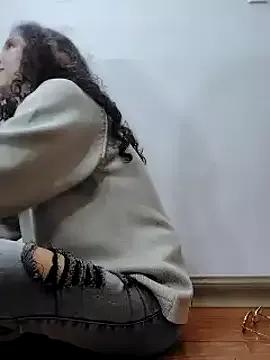 Queenjenn__ from StripChat is Freechat
