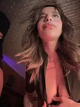 Photos of Queentaraf999 from StripChat is Freechat