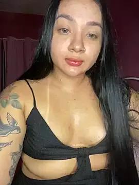 QueenYumi from StripChat is Freechat