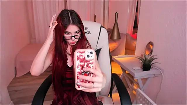 Check-out your craziest wishes with our pick of gaming cams models, featuring big knockers, round tails and tight twats.