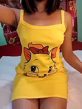 Check-out your craziest wishes with our pick of gaming cams models, featuring big knockers, round tails and tight twats.