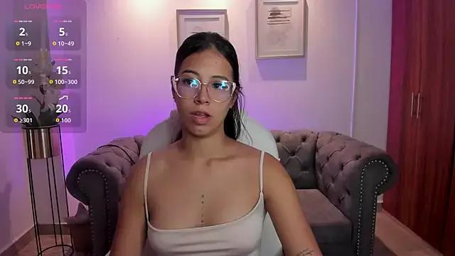 raven_stonee from StripChat is Freechat