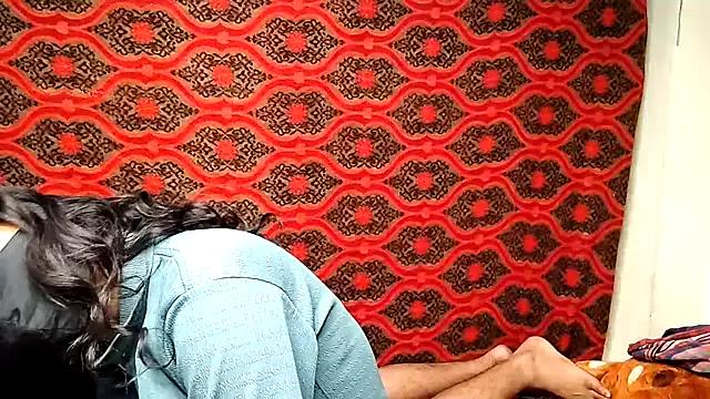 Real18sis_sex_sis from StripChat is Freechat