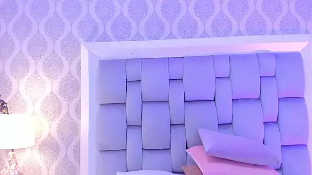 rebeca_watsson from StripChat is Freechat