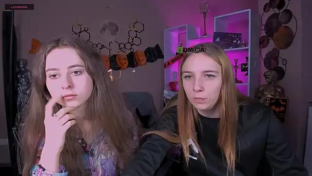rebecca_smile from StripChat is Freechat