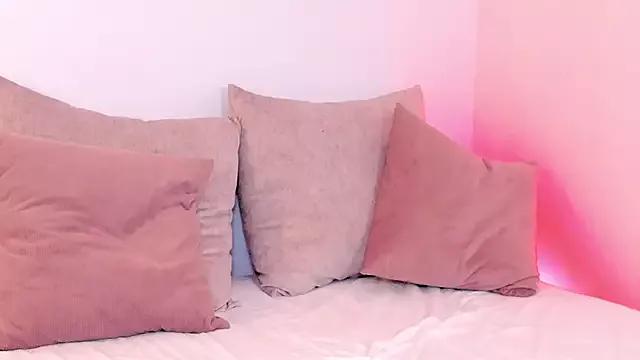 regina_noctixx from StripChat is Freechat