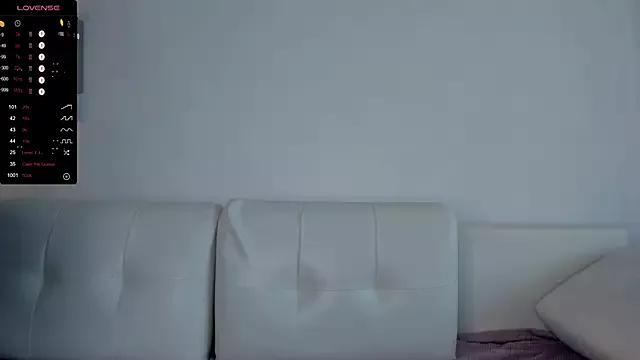 RexellaBreed from StripChat is Freechat