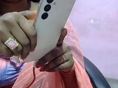 Photos of Rimsha_naughty from StripChat is Freechat