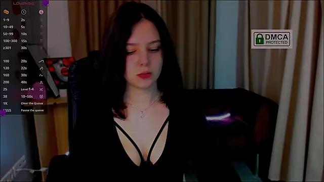 Check-out your craziest wishes with our pick of gaming cams models, featuring big knockers, round tails and tight twats.