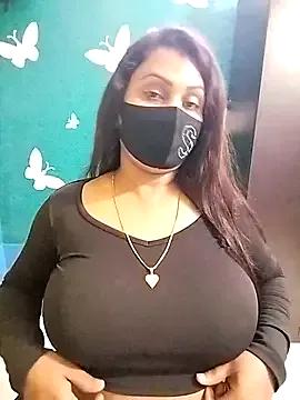 Check-out your craziest wishes with our pick of gaming cams models, featuring big knockers, round tails and tight twats.