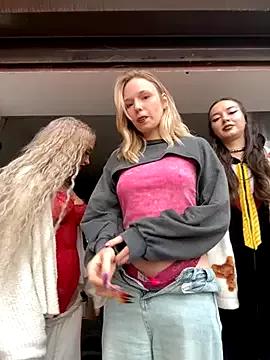 Photos of RollDolls from StripChat is Freechat