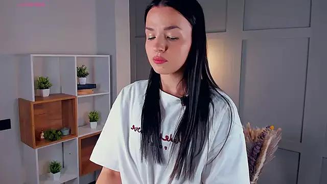Photos of RomonaHouts from StripChat is Freechat