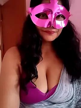 Check-out your craziest wishes with our pick of gaming cams models, featuring big knockers, round tails and tight twats.