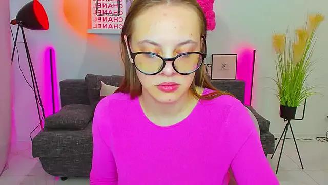 rora_skyline from StripChat is Freechat