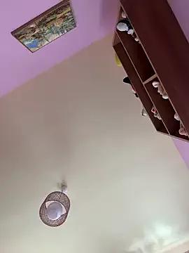 RosaDiLuna from StripChat is Freechat