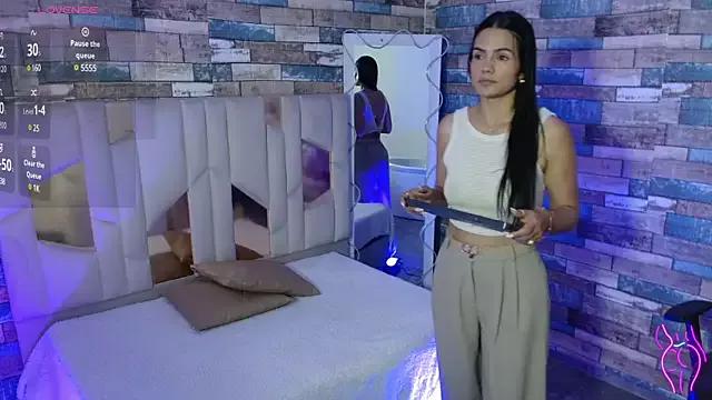 Rosalind_tay from StripChat is Freechat