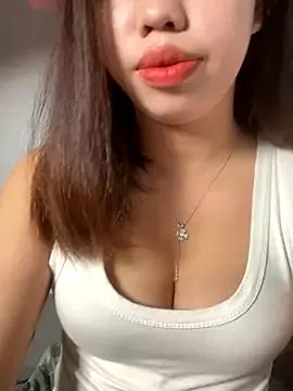 Rose-babyx from StripChat is Freechat