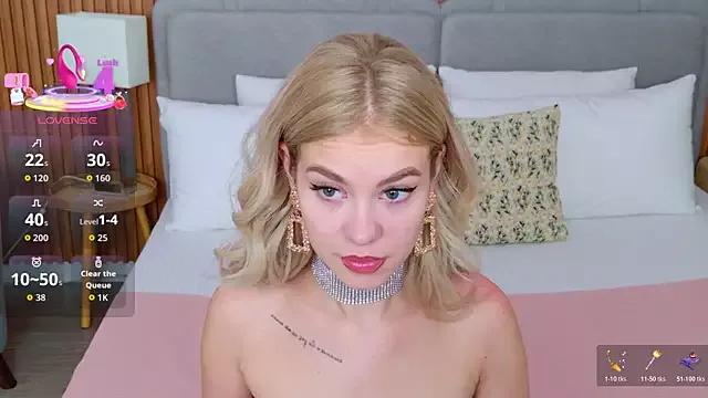 Rose_Masson from StripChat is Freechat