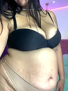 Rose_monroee from StripChat is Freechat