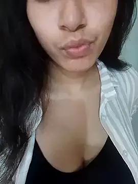 Rose_piya from StripChat is Freechat
