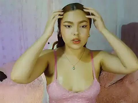 rosegoldseraphine8 from StripChat is Freechat