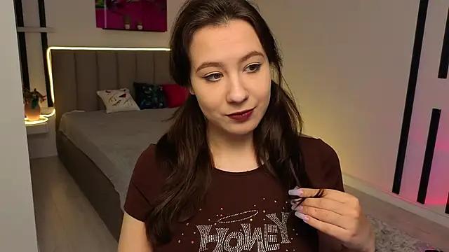 Check-out your craziest wishes with our pick of gaming cams models, featuring big knockers, round tails and tight twats.