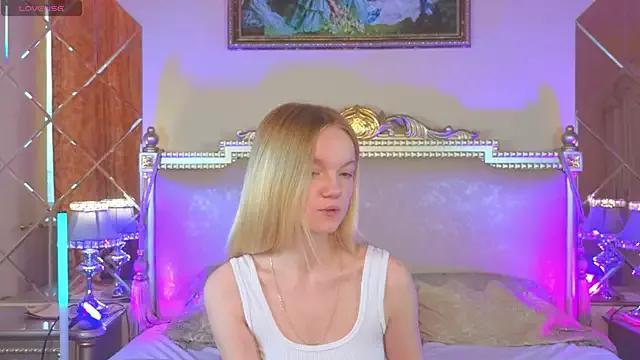 RosesKate from StripChat is Freechat